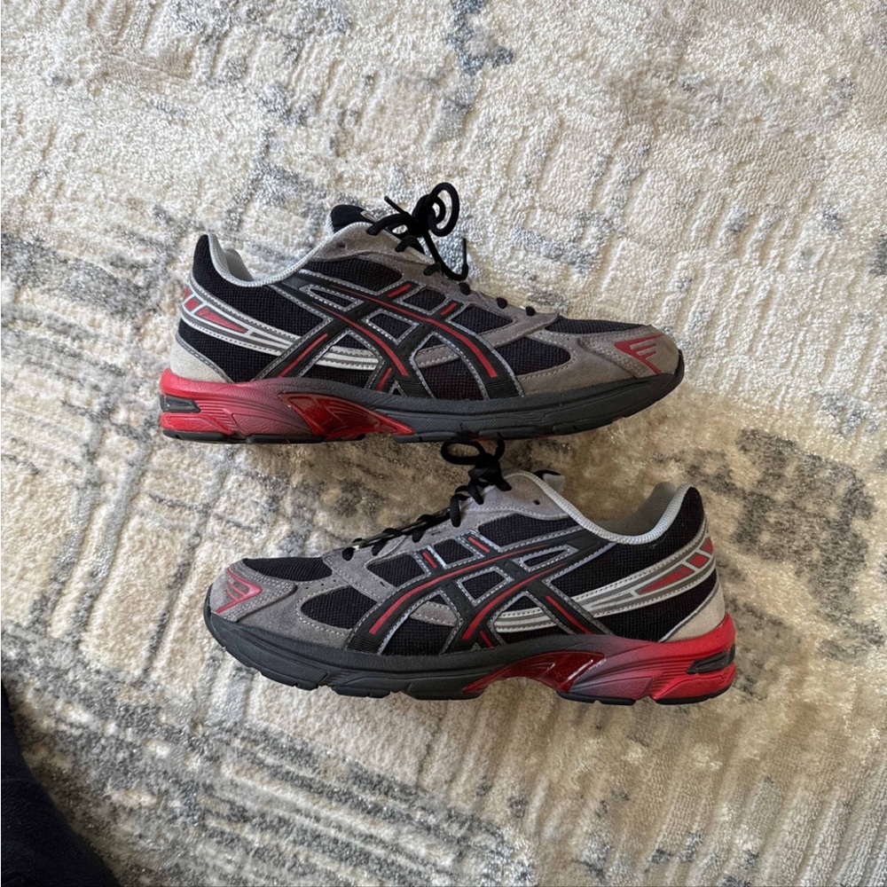 ASICS Naruto shoes